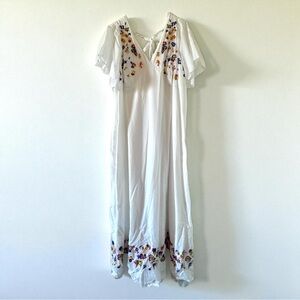 Modcloth White Dress with Floral Embroidery Size 18W